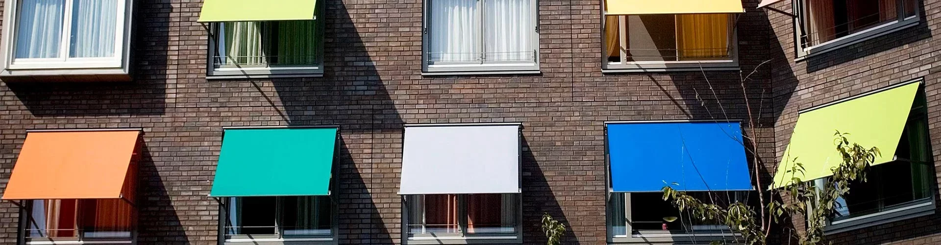 975-buitenzonwering_uitvalscherm-header.webp 975-buitenzonwering_uitvalscherm-header.webp